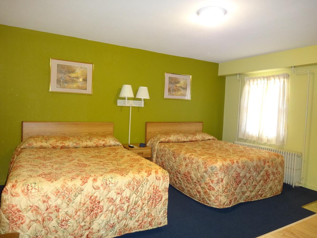Pine Ridge Motel Dodgeville Ngoại thất bức ảnh