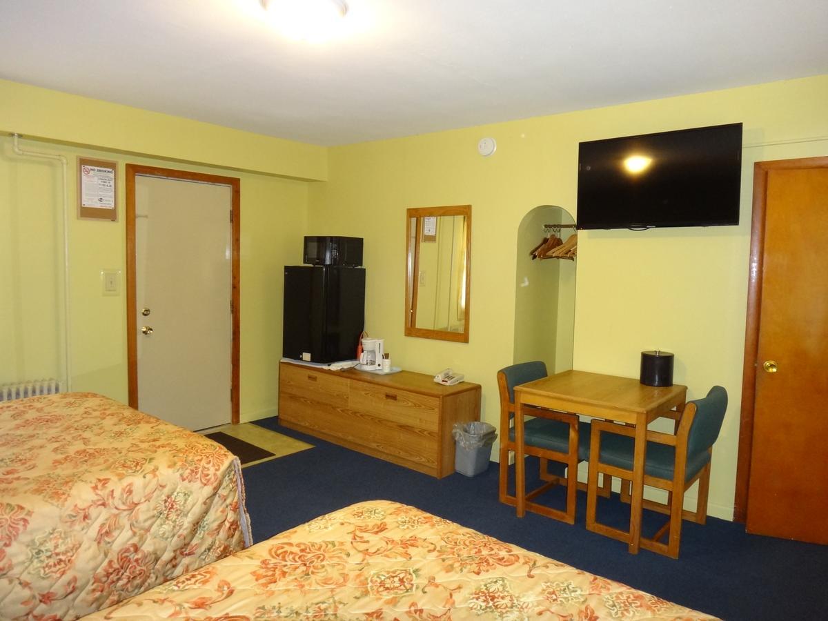Pine Ridge Motel Dodgeville Ngoại thất bức ảnh