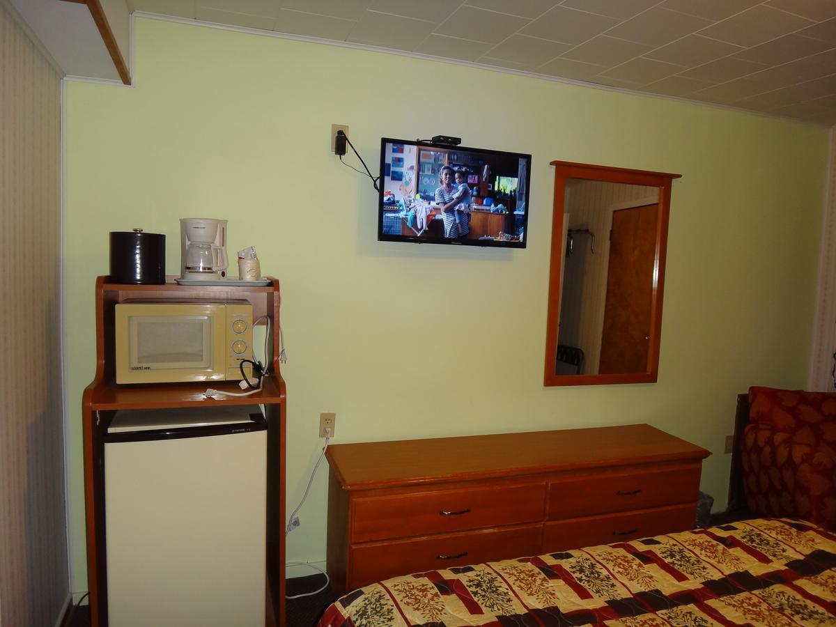 Pine Ridge Motel Dodgeville Ngoại thất bức ảnh
