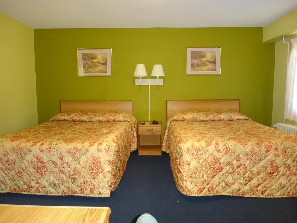 Pine Ridge Motel Dodgeville Ngoại thất bức ảnh