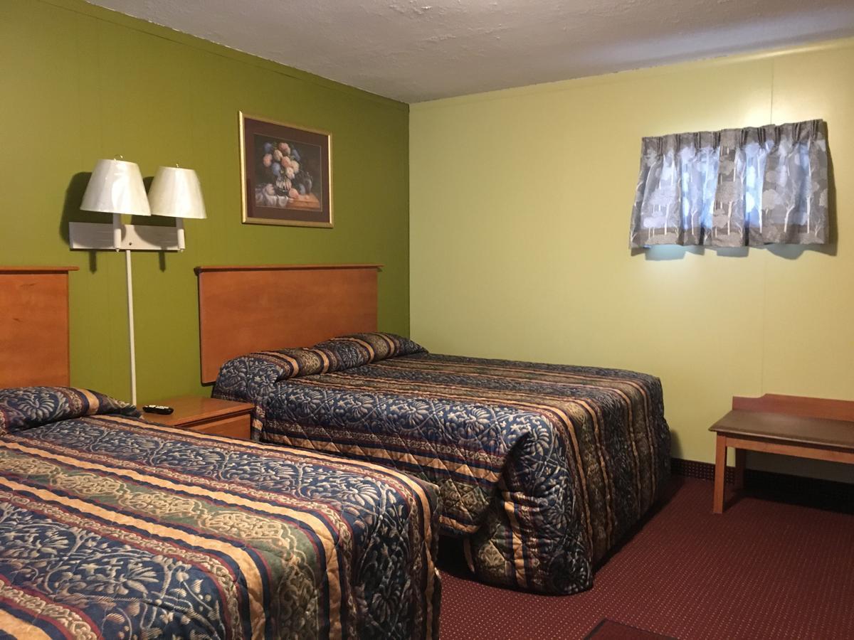Pine Ridge Motel Dodgeville Ngoại thất bức ảnh