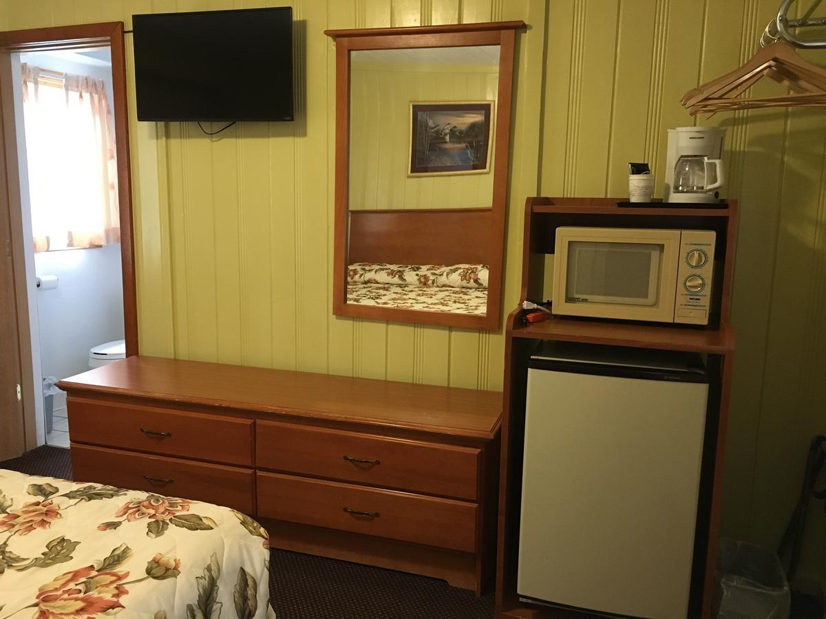 Pine Ridge Motel Dodgeville Ngoại thất bức ảnh