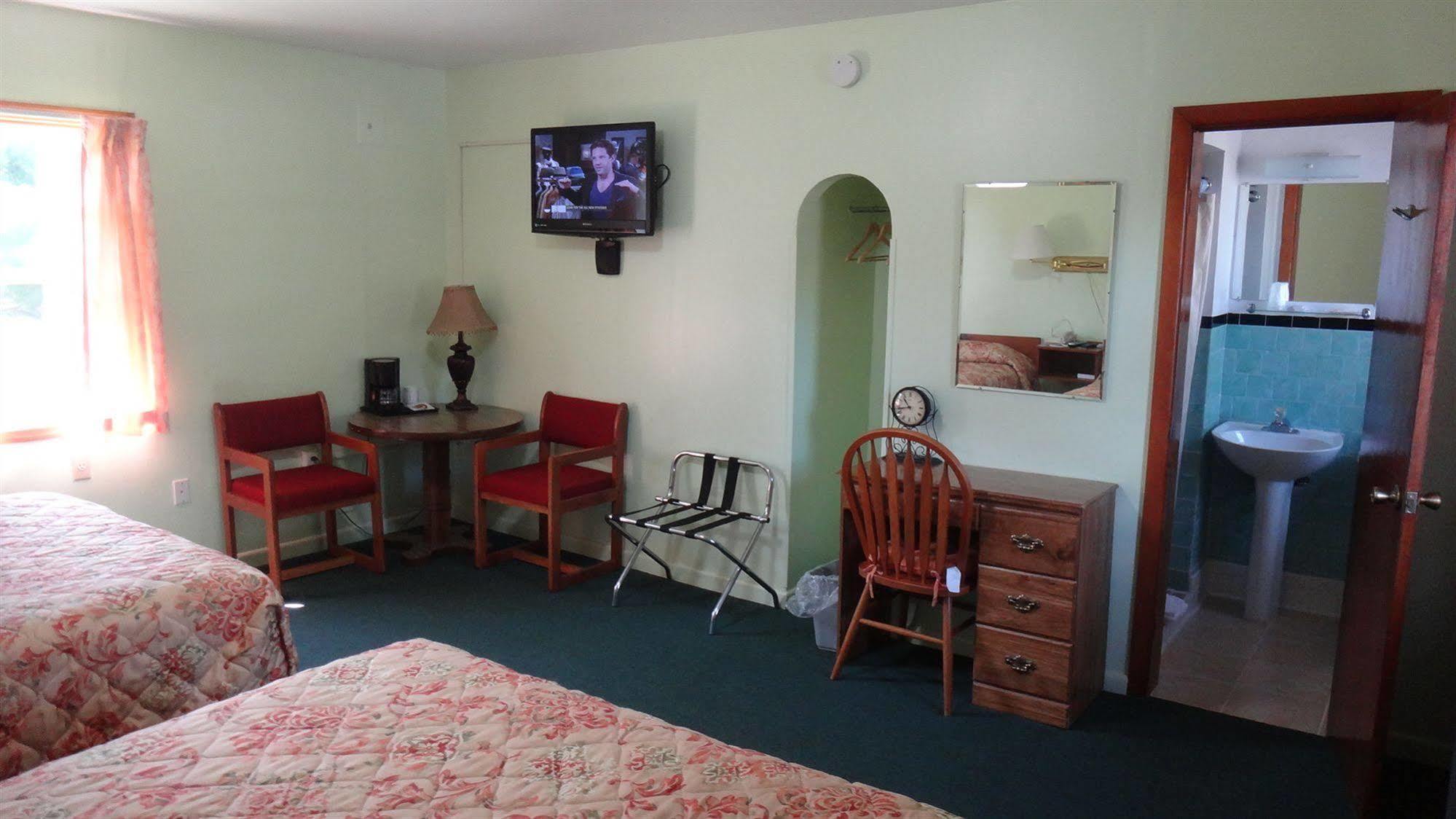 Pine Ridge Motel Dodgeville Ngoại thất bức ảnh
