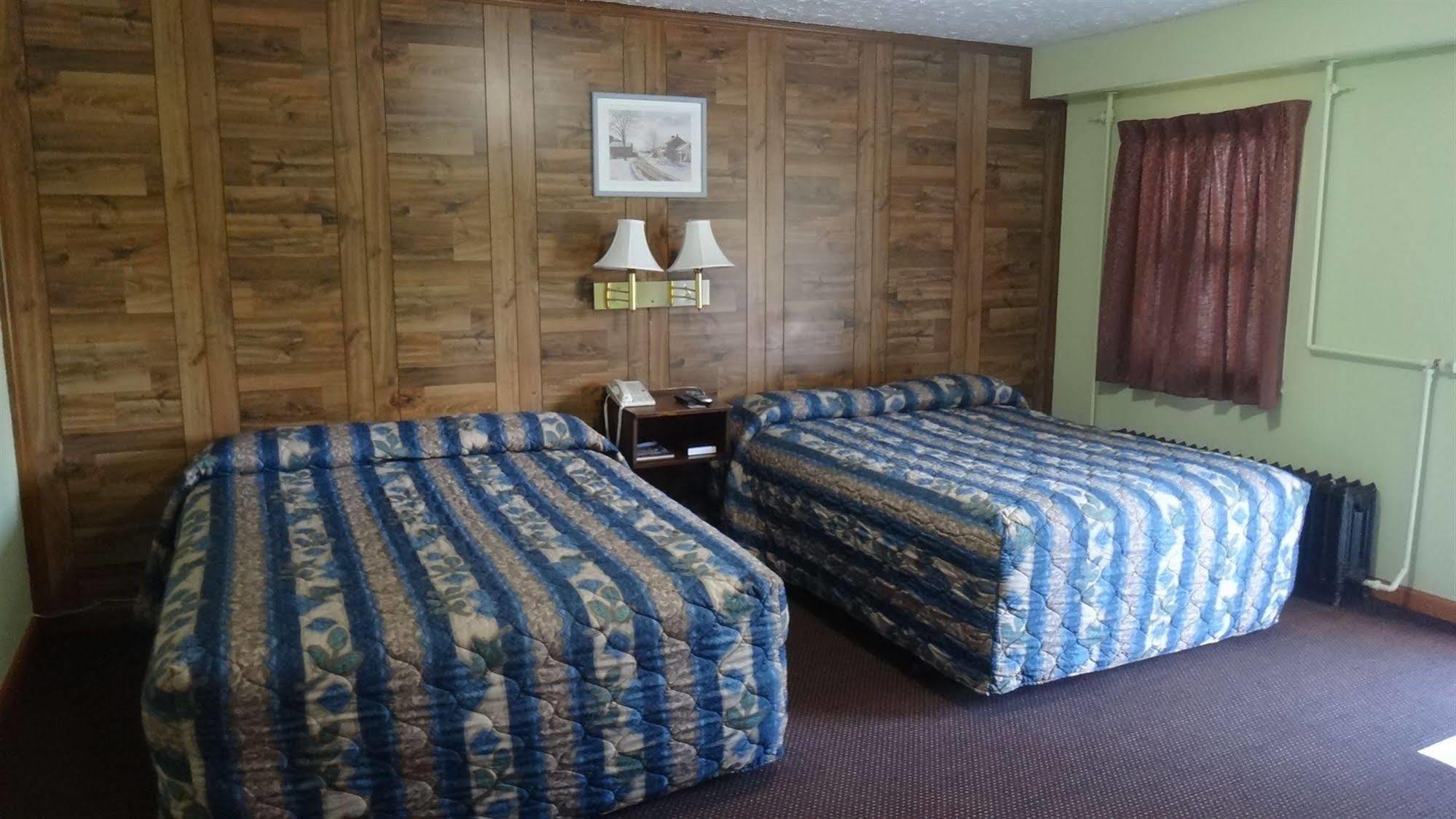 Pine Ridge Motel Dodgeville Ngoại thất bức ảnh